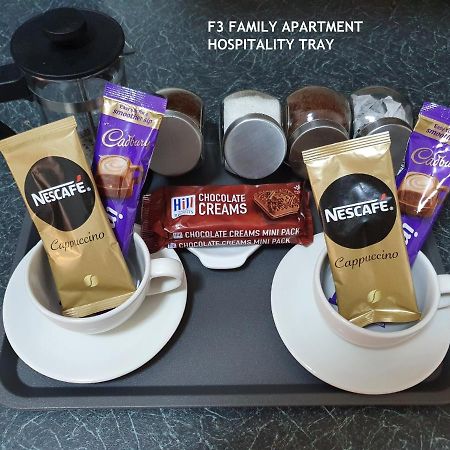 F3 2 Bedroomed Town House - Free Parking - Super 150 Mbps Wifi Near Gavin N Stacey Film House - 1 Free Dog Allowed Barry Kültér fotó