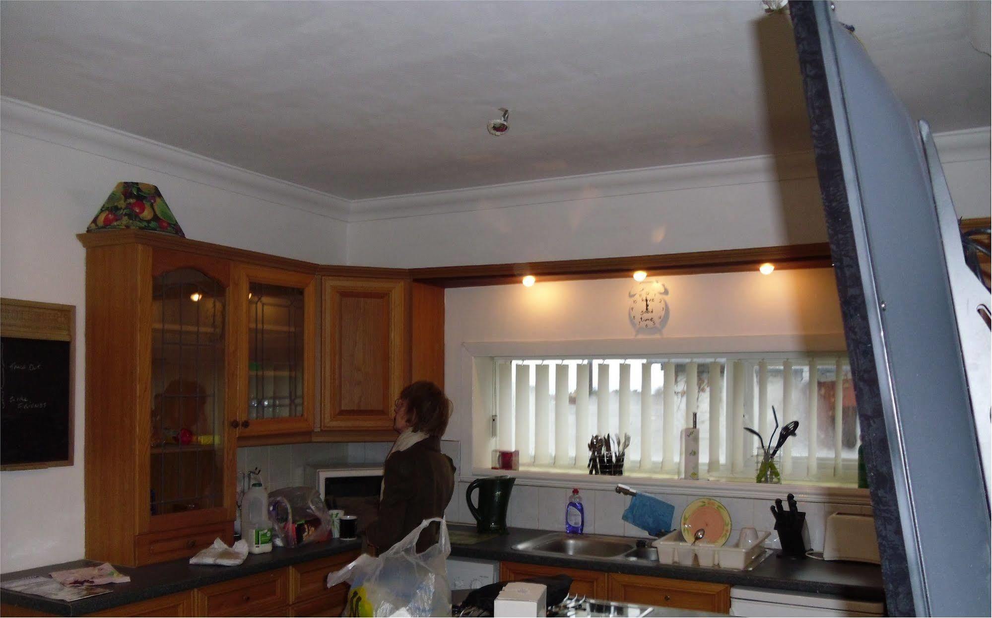 F3 2 Bedroomed Town House - Free Parking - Super 150 Mbps Wifi Near Gavin N Stacey Film House - 1 Free Dog Allowed Barry Kültér fotó