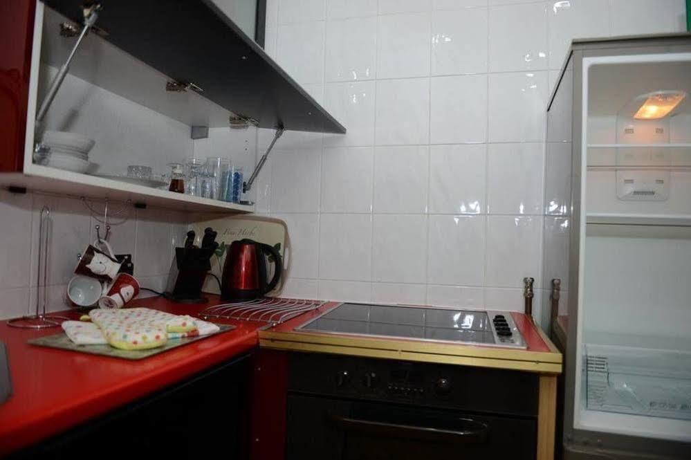 F3 2 Bedroomed Town House - Free Parking - Super 150 Mbps Wifi Near Gavin N Stacey Film House - 1 Free Dog Allowed Barry Kültér fotó